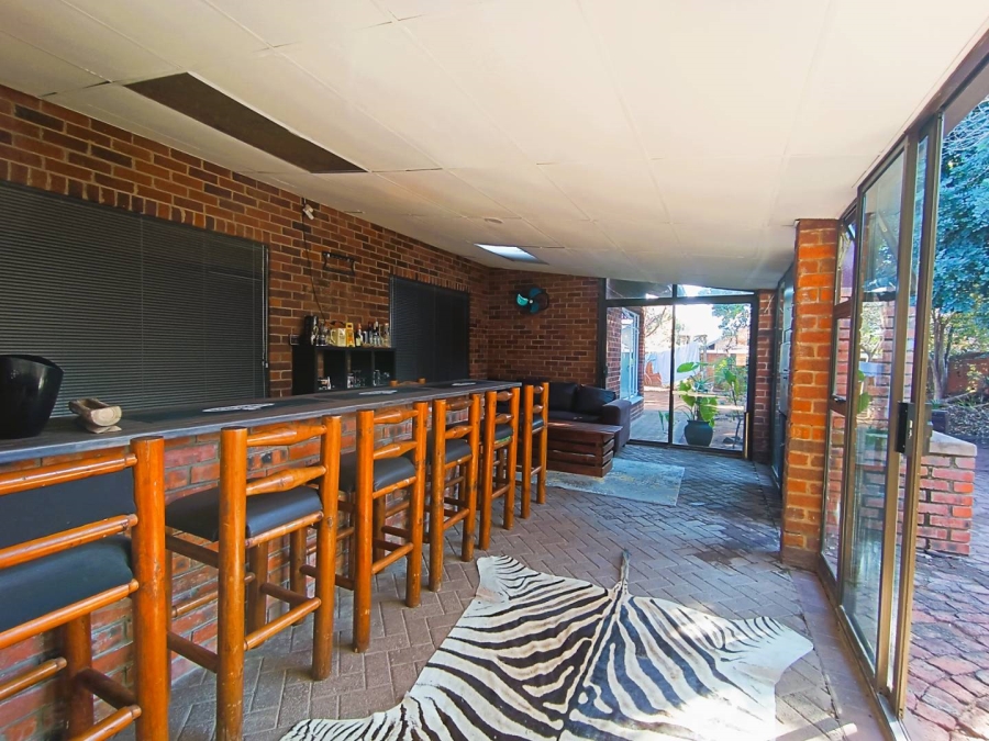 4 Bedroom Property for Sale in Langenhovenpark Free State